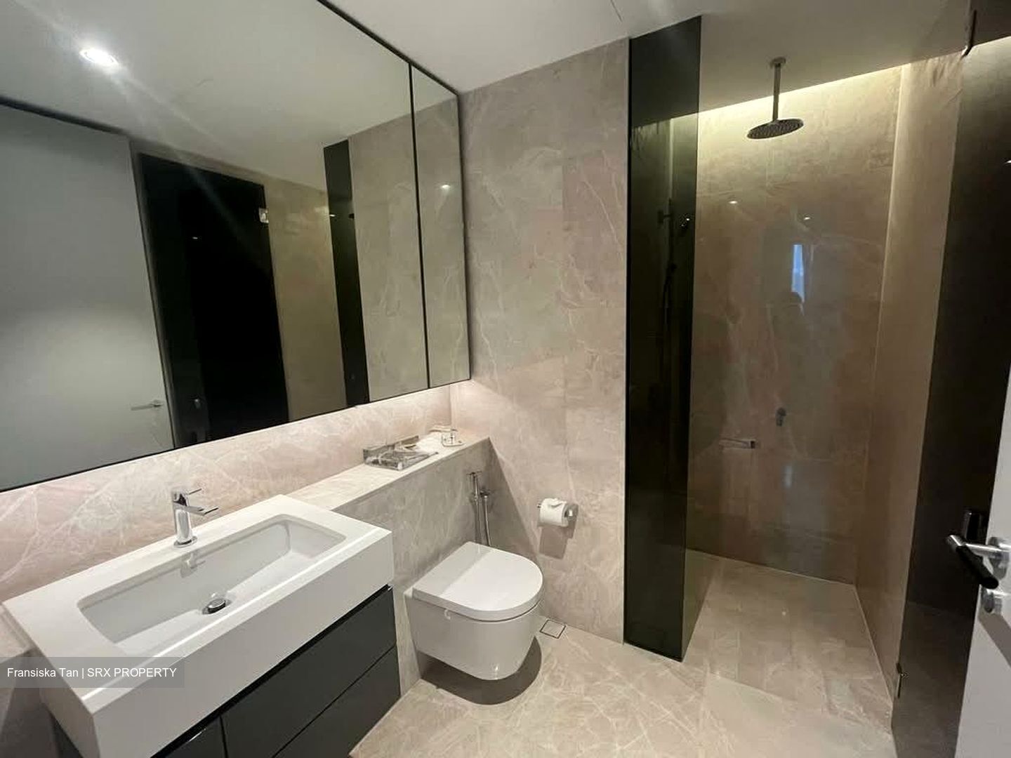 Riviere  (D3), Condominium #536523331